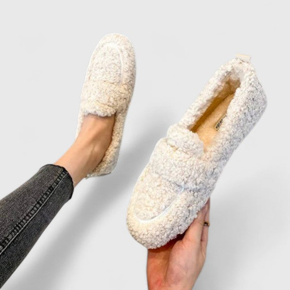 Solenne | Warm Slipper with elegant design