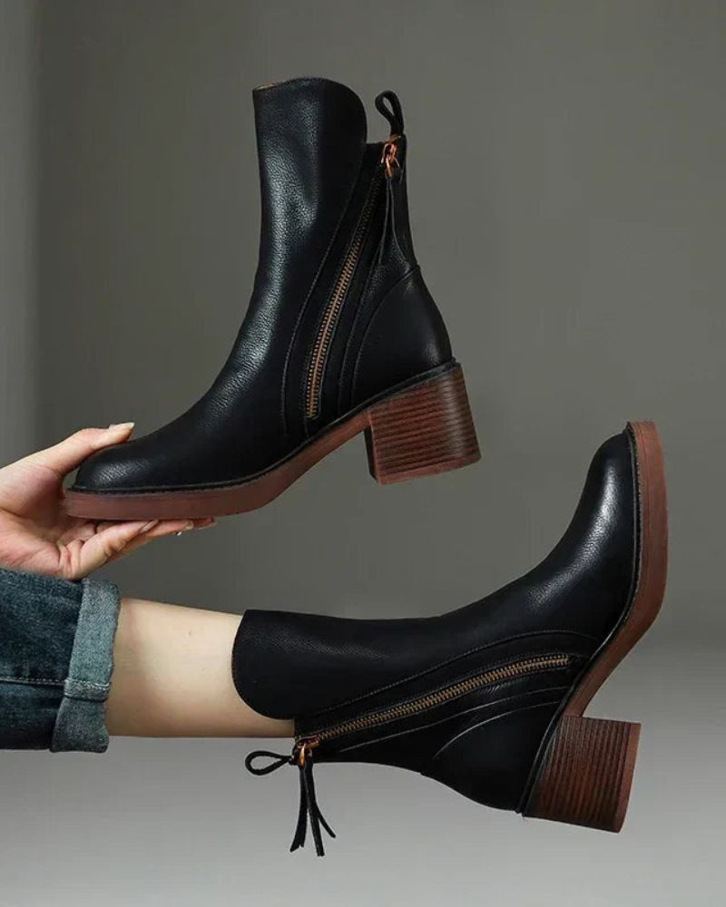 Belle| Black leather ankle boots with comfortable heel