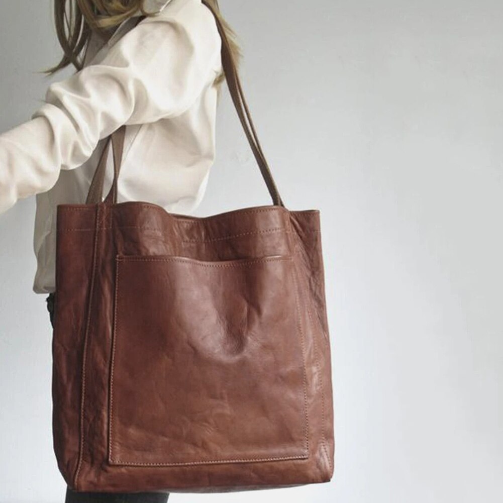 Luvre-Dublin | Elegant leather bag with style