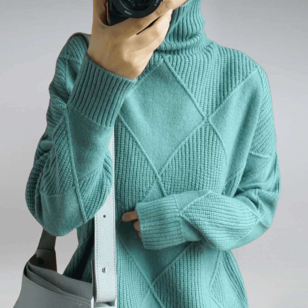 Amelie| Soft Turtleneck Sweater